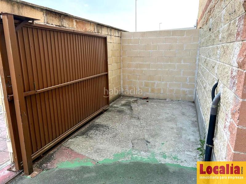 Foto 0c18e067-a8ed-4d37-ba09-423dd84b6b8b. Alquiler local comercial amplio y atractivo local en laguna del duero en Laguna de Duero