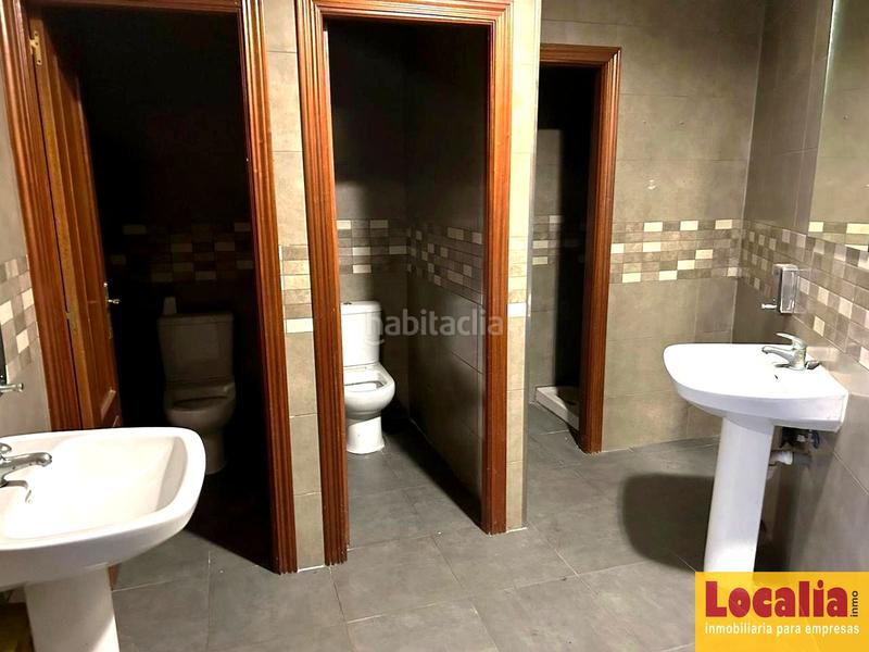 Foto 4d103b4c-3925-4099-9fdf-3e3a02ad9d7d. Alquiler local comercial amplio y atractivo local en laguna del duero en Laguna de Duero