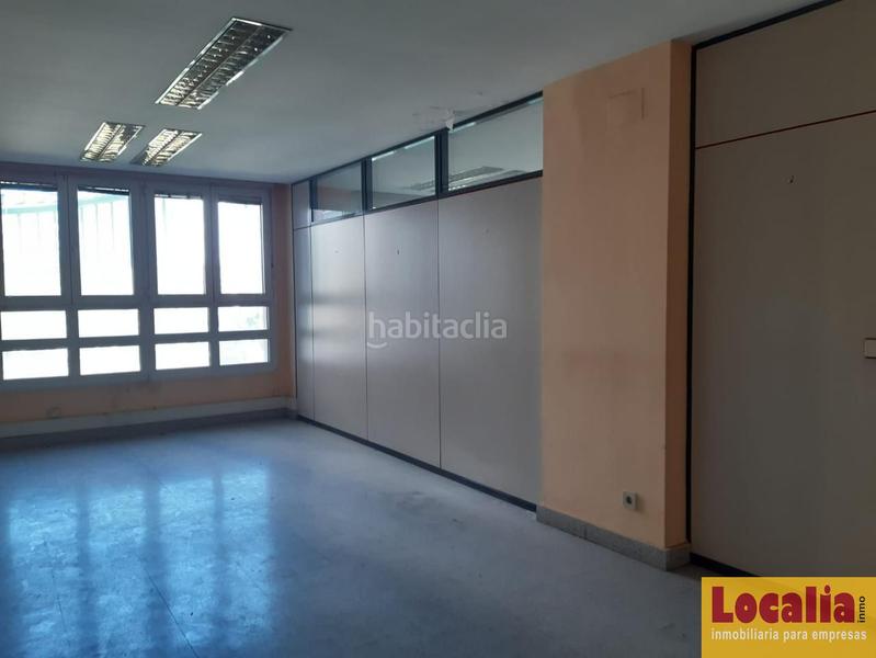 Foto 35a5599c-c748-4fc6-832f-c12b64195eff. Bureau avec parking dans Plantío - Alcampo Burgos