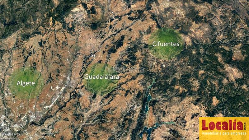 Foto a12d40f6-f640-4bcf-8d99-84ee9bb5e8c5. Terrain résidentiel dans Quer