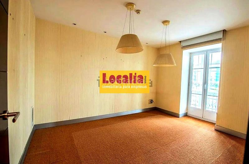 Foto d630485a-1eea-4bae-995a-5c1aa6a01e6a. Alquiler local comercial excelente local frente al mar en Santander