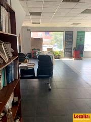 Lloguer Local Comercial a Laguna de Duero. Céntrico y amplio local en valladolid