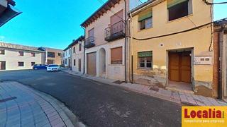 Casa  Vicario barón. Casa de pueblo en paredes de nava, palencia
