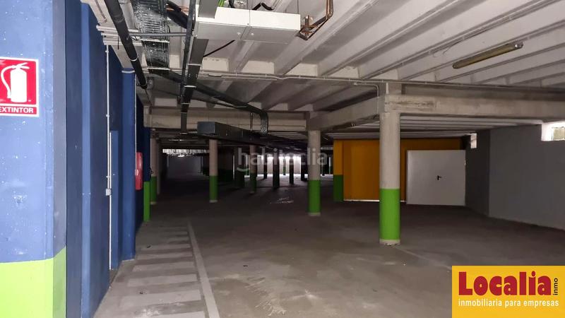 Foto b81e7cb3-65a2-42fa-8753-36ec0ed5c203. Lloguer local comercial a Revilla Camargo