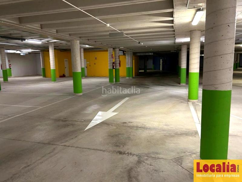 Foto 9aa0bb78-2db7-43de-841c-325effdb5592. Rent business premise in Revilla Camargo