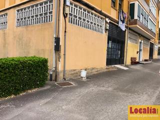 Lloguer Local Comercial  Solvay. Amplio local comercial de alquiler en barreda
