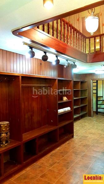 Foto 68e58dbd-4cff-44eb-9922-71f960aa3be4. Location local commercial dans Centro Torrelavega