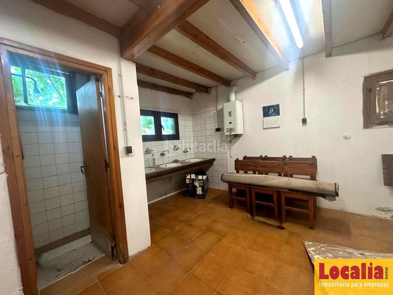 Foto 7271e548-f900-49c2-9bc7-ba3c4faddaa0. Rent industrial building in Nueva Ciudad Torrelavega