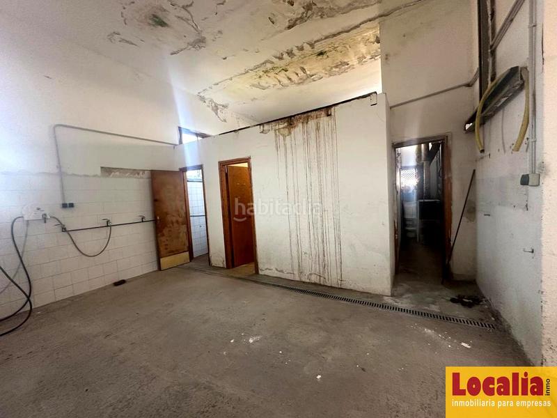 Foto 8c867818-646d-4344-a956-60e1b6593462. Rent industrial building in Nueva Ciudad Torrelavega