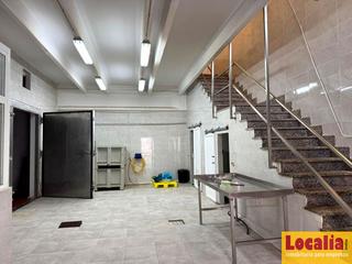 Location Bâtiment à usage industriel à Santoña. Alquiler de nave conservera de pescado en santoña