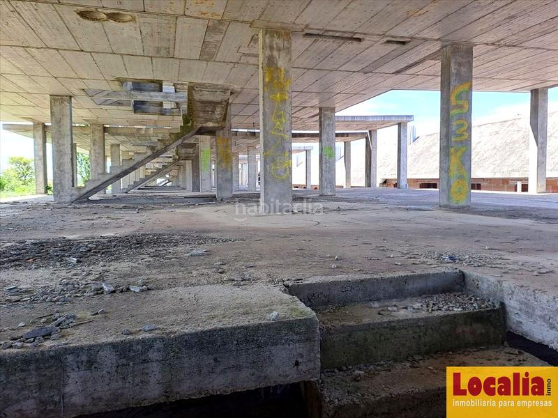 Foto 8a4e9fb9-35ac-4e3e-9ef4-374698d6c624. Terreno residencial en general obra parada de 73 viviendas , león en Valdefresno