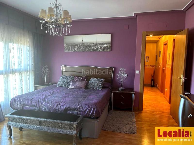 Foto 2cc00664-e33a-4299-9d59-af38913e53f0. Casa magnífico chalet con garaje y trastero, en El Cristo Palencia