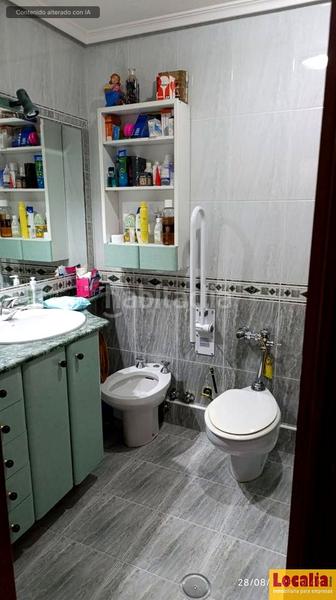 Foto da1eaa53-8b3b-486e-84d5-02092df34384. Pis a Santiago - San Telmo Palencia