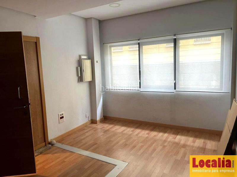 Foto 44557cd1-af62-4cc0-ad77-23dbc555bad2. Location local commercial dans Centro - Ayuntamiento Santander