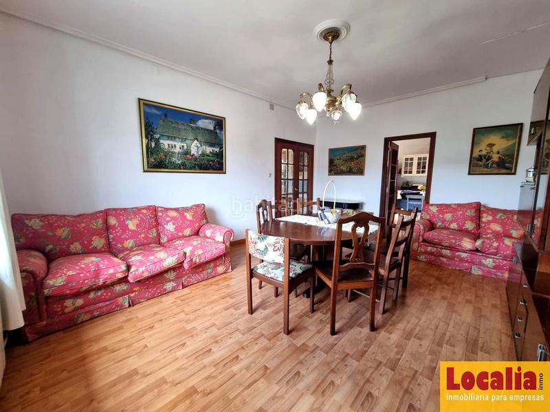 Foto 2cf4c644-5855-49a1-a48f-deb675a4337e. Casa amb piscina a Cerezo - Aspla - Torres Torrelavega