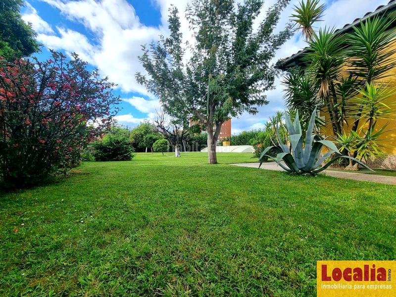 Foto 963d5a9a-e76d-4ed7-a7d6-8b940eef0421. Casa amb piscina a Cerezo - Aspla - Torres Torrelavega