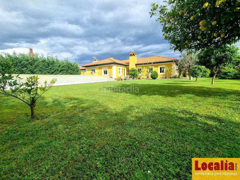 Foto c4edd6eb-db31-4ef2-8db9-cf9c6a49c1a9. Casa amb piscina a Cerezo - Aspla - Torres Torrelavega