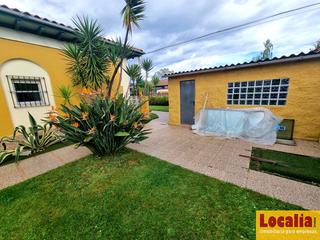 Casa a Cerezo - Aspla - Torres. Atractivo chalet con amplio terreno, torrelavega