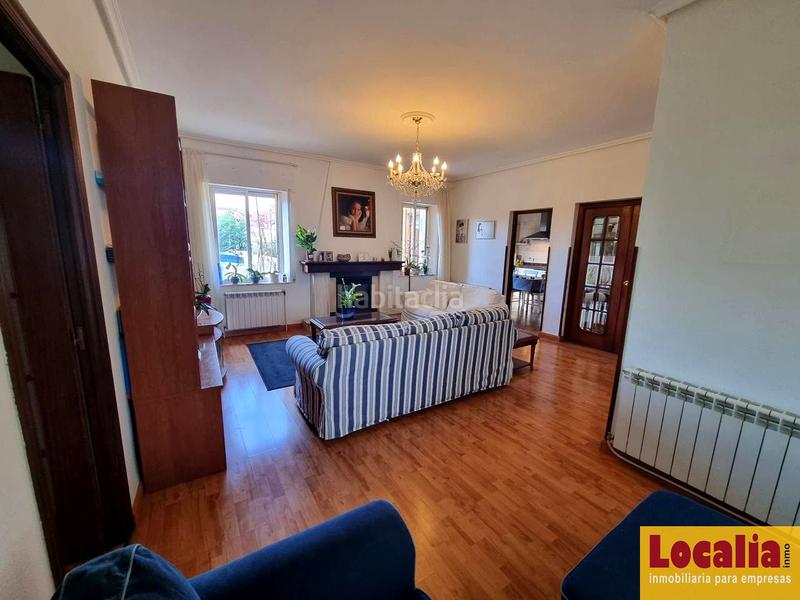 Foto d2fa6b9d-863b-47f6-a77a-6c6a6aeb459e. Casa amb piscina a Cerezo - Aspla - Torres Torrelavega