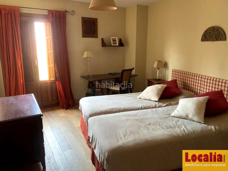 Foto 0611b305-6470-44a0-8fc5-432fb1309d3c. Edifici a Simancas