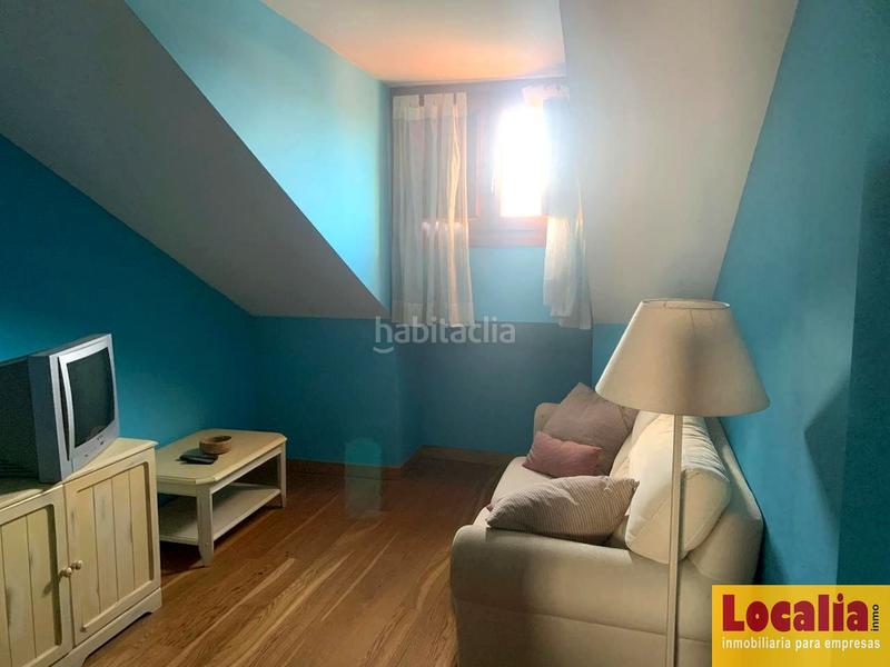 Foto 38580d72-b8c6-45dd-9fc2-163e00046273. Edifici a Simancas