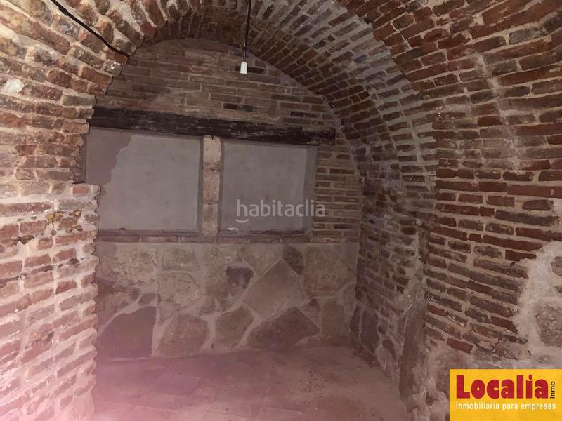 Foto 63b3b94a-6efd-4d10-88ce-dfe018f1270e. Edifici a Simancas