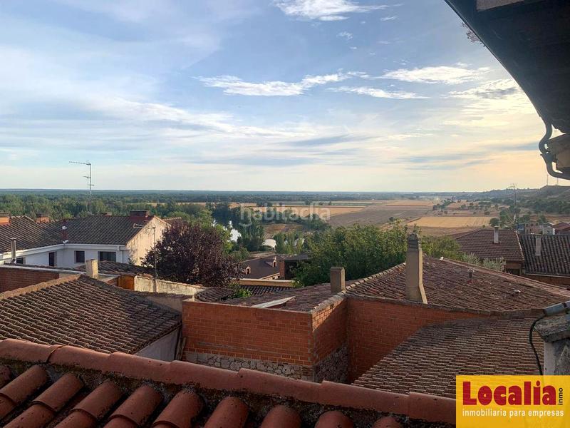 Foto 6e04eb52-a586-44de-8ce1-7cc17deb8ce8. Edifici a Simancas