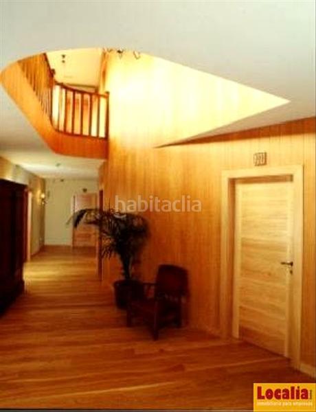 Foto d050ee43-9088-4c7e-9a85-fa35f7d0fdd1. Edifici a Simancas