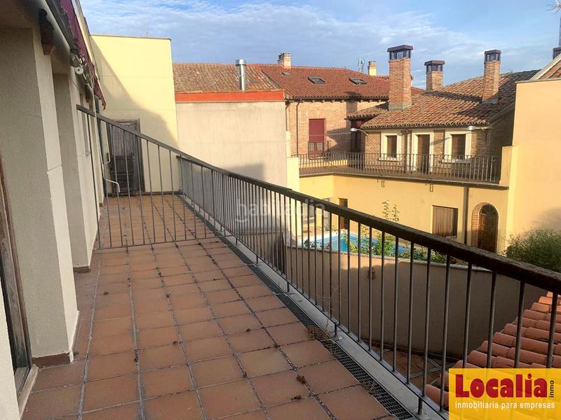 Foto d54a3601-a92d-4d3d-8f87-8ae9f79b8d5b. Edifici a Simancas