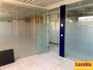Miete Büro in Ciudad de la Comunicación - Arco Ladrillo. Amplia oficina de 380 metros en valladolid
