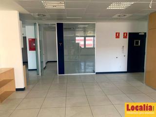 Rent Office space in Ciudad de la Comunicación - Arco Ladrillo. Amplia oficina de 380 metros en valladolid
