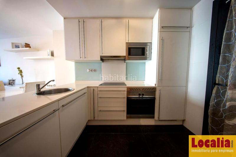 Foto b5144bf9-8e0f-477e-ba3e-932ed4a65462. Flat with heating in Centro Torrelavega