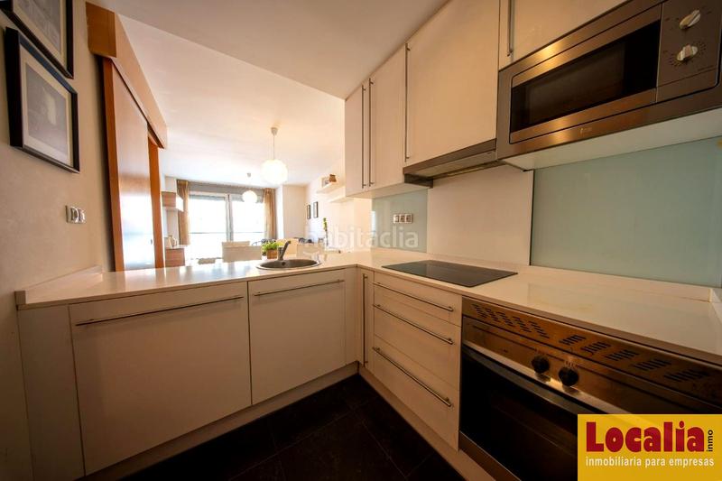 Foto cc16185f-7112-4962-8754-8248b7fac763. Flat with heating in Centro Torrelavega