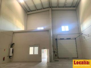 Lloguer Nau industrial a Polígono San Cristóbal. Nave industrial a estrenar en valladolid