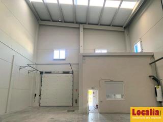 Lloguer Nau industrial a Polígono San Cristóbal. Nave industrial a estrenar en valladolid