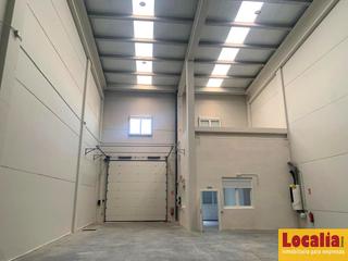 Lloguer Nau industrial a Polígono San Cristóbal. Nave industrial a estrenar en valladolid