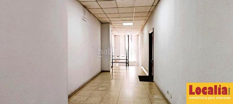 Foto 49d69ba0-1405-4b0d-92df-6febb8fd2ef6. Alquiler local comercial en Cuatro Caminos Santander