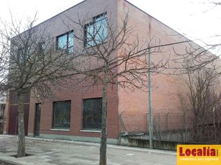 Lloguer Nau industrial a San Antonio. Vérsatil nave de 1000  m en alquiler, palencia