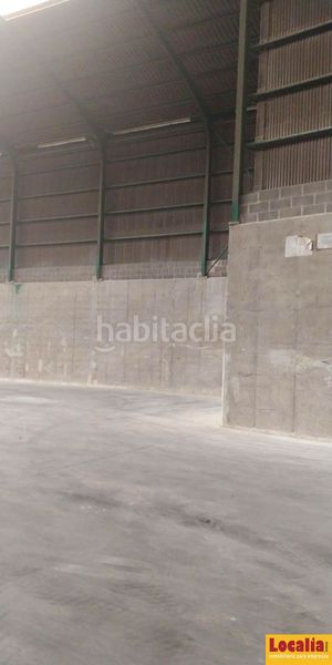Foto 00b302e8-1c81-4e10-b078-673882c27abc. Industrial building in Maliaño Camargo
