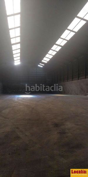 Foto b332cfac-1d1c-4bf6-ac15-2011181d5d0b. Industrial building in Maliaño Camargo