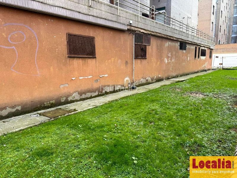 Foto eefbf524-b4bf-4858-8657-4c29a77acbf2. Local comercial venta atractivo local en paseo altamira, en Santander