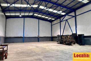 Miete Fabrikhalle in Cartes. Excelente nave industrial en alquiler en cartes.