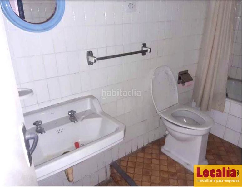 Foto 597d1626-6d02-49b6-a7d1-84a24d055169. Edificio en mariano luiña 21 edificio plurifamiliar en pleno centro en Navia