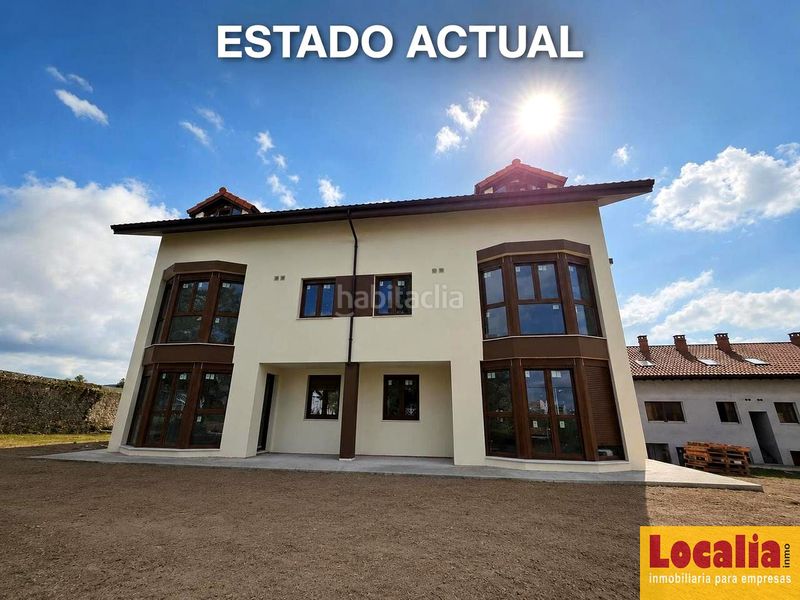 Foto bb745090-ca17-475c-8779-0681e36ed2d3. Casa amb aparcament a Comillas