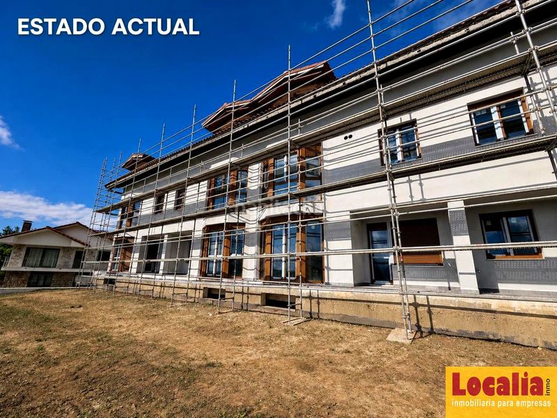 Foto e5a0a1c9-910d-4052-9d1f-9eeb5184f5eb. Casa amb aparcament a Comillas
