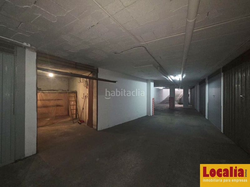 Foto a077a17e-f8e6-4d6d-b41c-a0b8f58da772. Aparcament cotxe a Inmobiliaria - Barreda Torrelavega