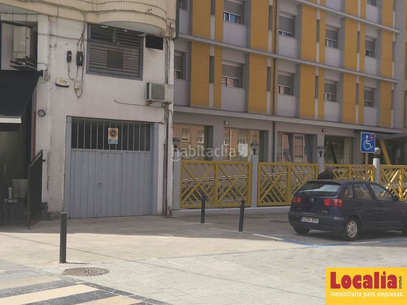 Foto c6e41af4-a989-4981-9023-0bad98e2c59f. Aparcament cotxe a Inmobiliaria - Barreda Torrelavega