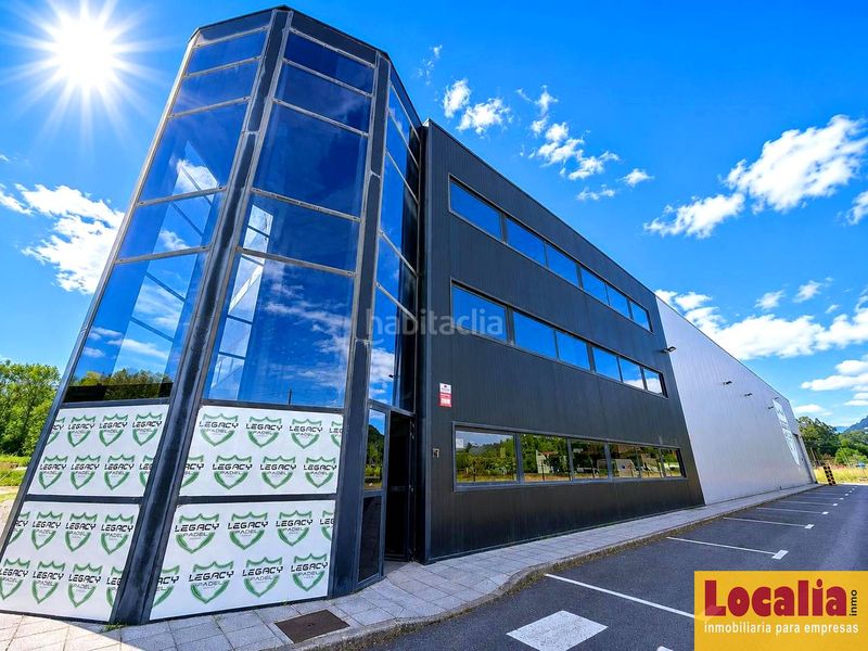 Foto ed8d1335-5721-45af-8001-71c5998e7219. Fabrikhalle in San Felices de Buelna