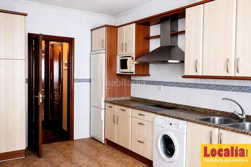Foto 842f94bd-6caa-4d0c-b297-5fb7c0ab6f92. Casa amb aparcament a Samano Castro - Urdiales