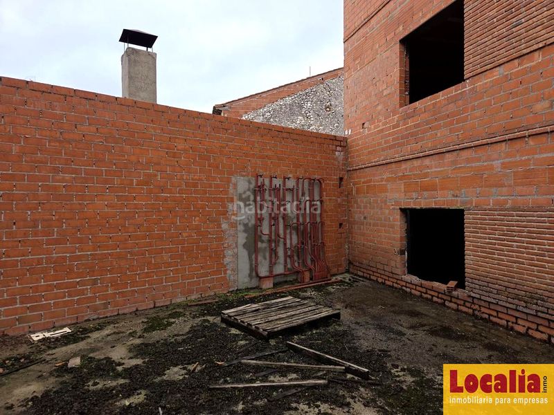 Foto 2646e280-37a9-48ae-97d3-1c960d8652e4. Terreno residencial edificio con potencial para inversores en Portillo